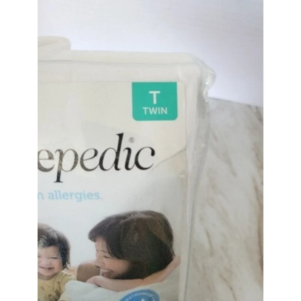 Sealy posturepedic mattress zippered allergy protection Cover twin brand new